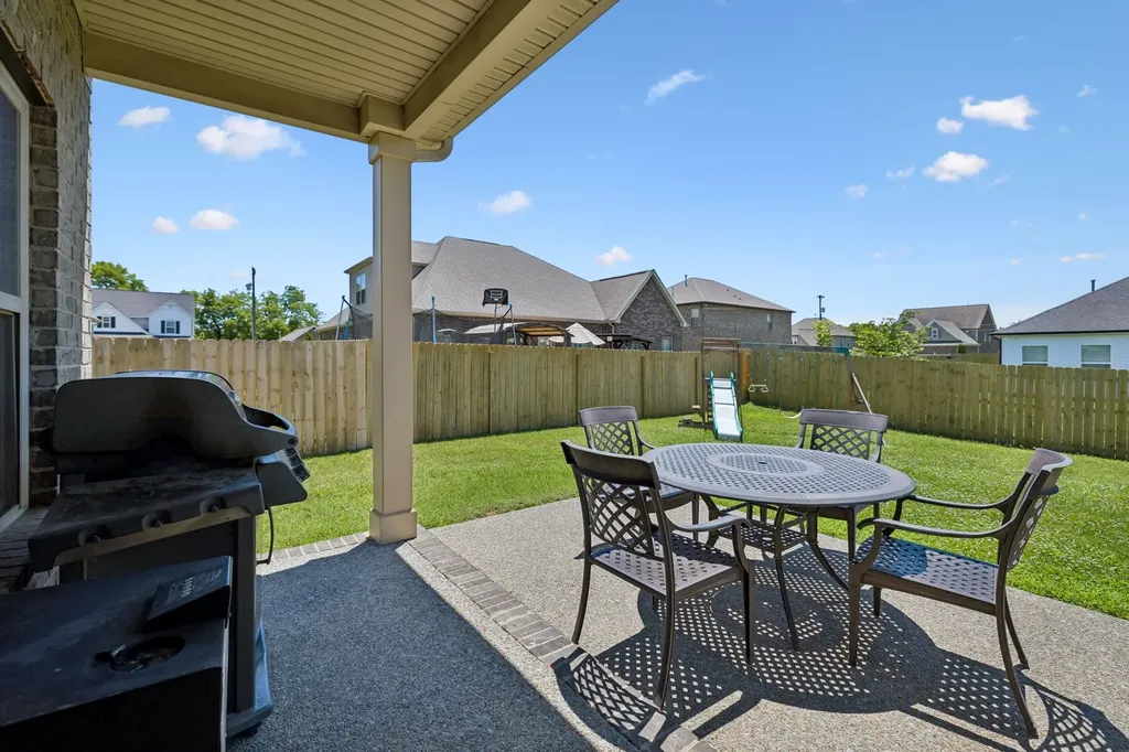 1009 Laurelwood Drive Gallatin TN 37066