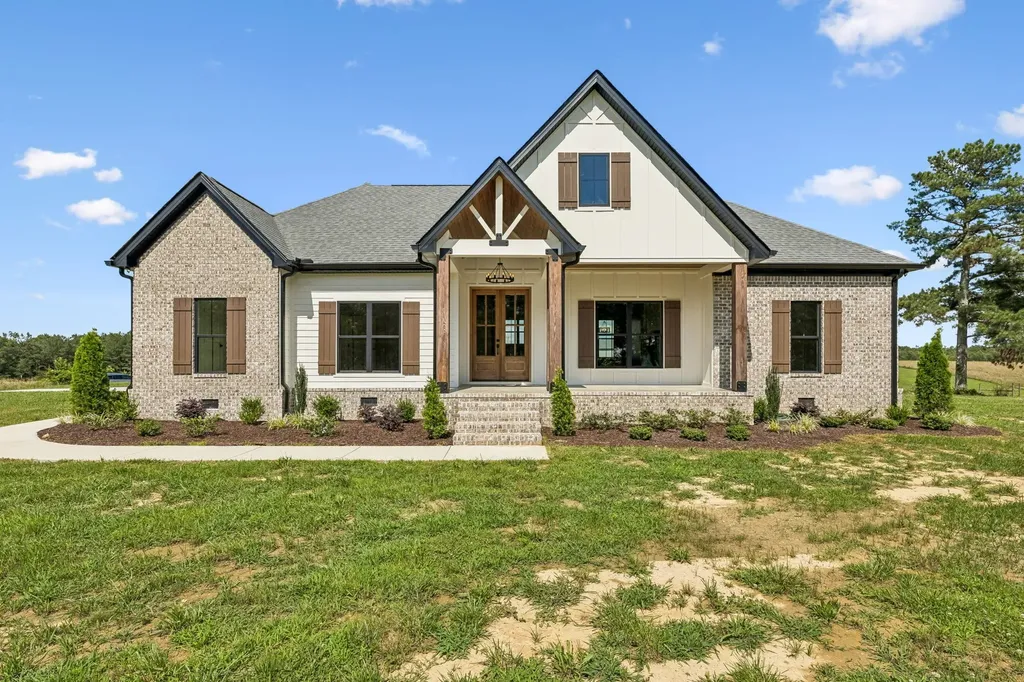 136 Summer Lake Drive Summertown TN 38483