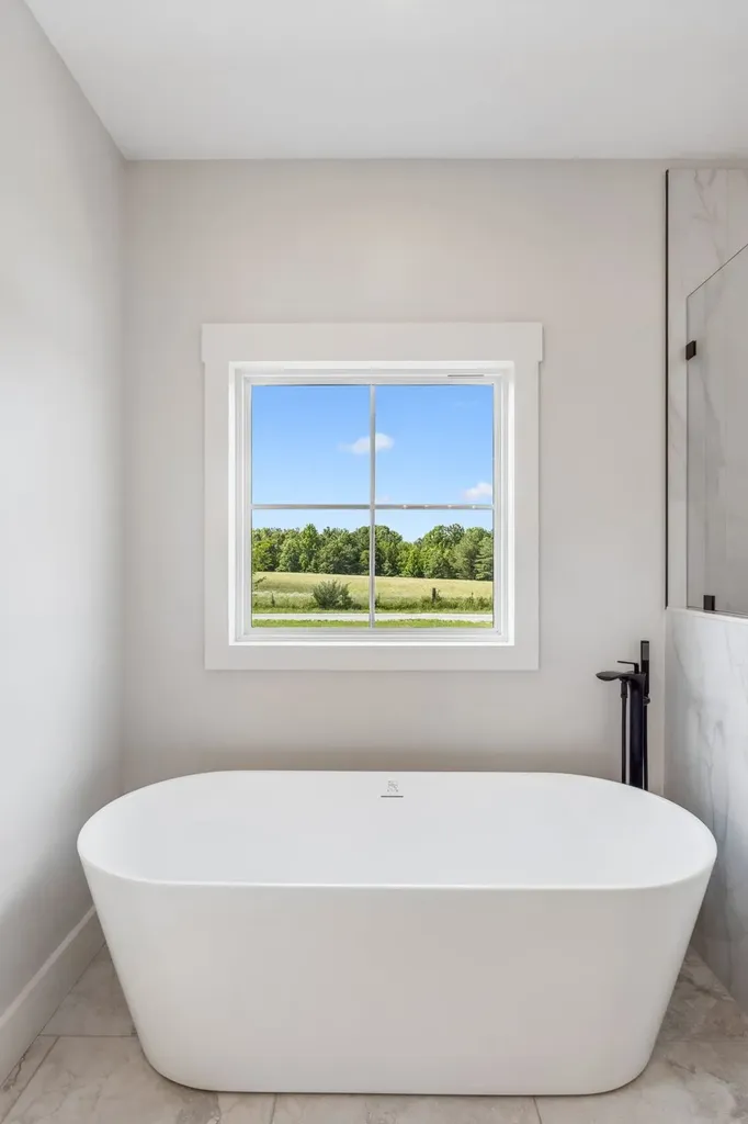 136 Summer Lake Drive Summertown TN 38483
