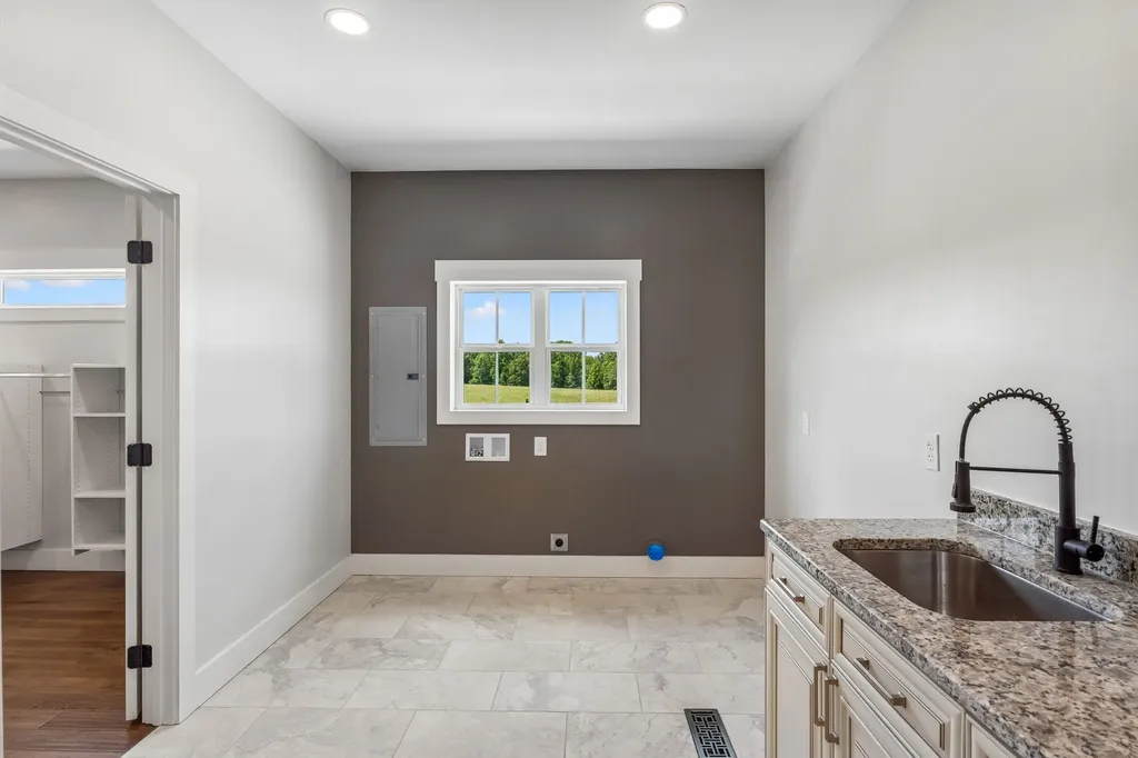 136 Summer Lake Drive Summertown TN 38483