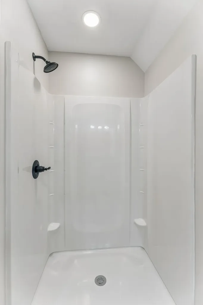 136 Summer Lake Drive Summertown TN 38483