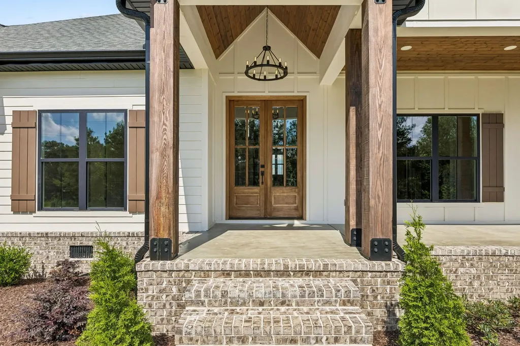 136 Summer Lake Drive Summertown TN 38483