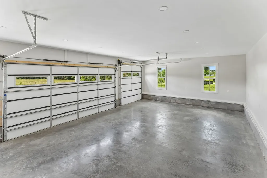 136 Summer Lake Drive Summertown TN 38483