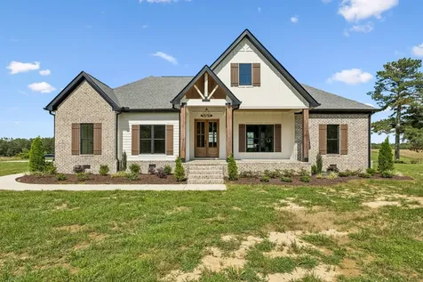 136 Summer Lake Drive Summertown TN 38483