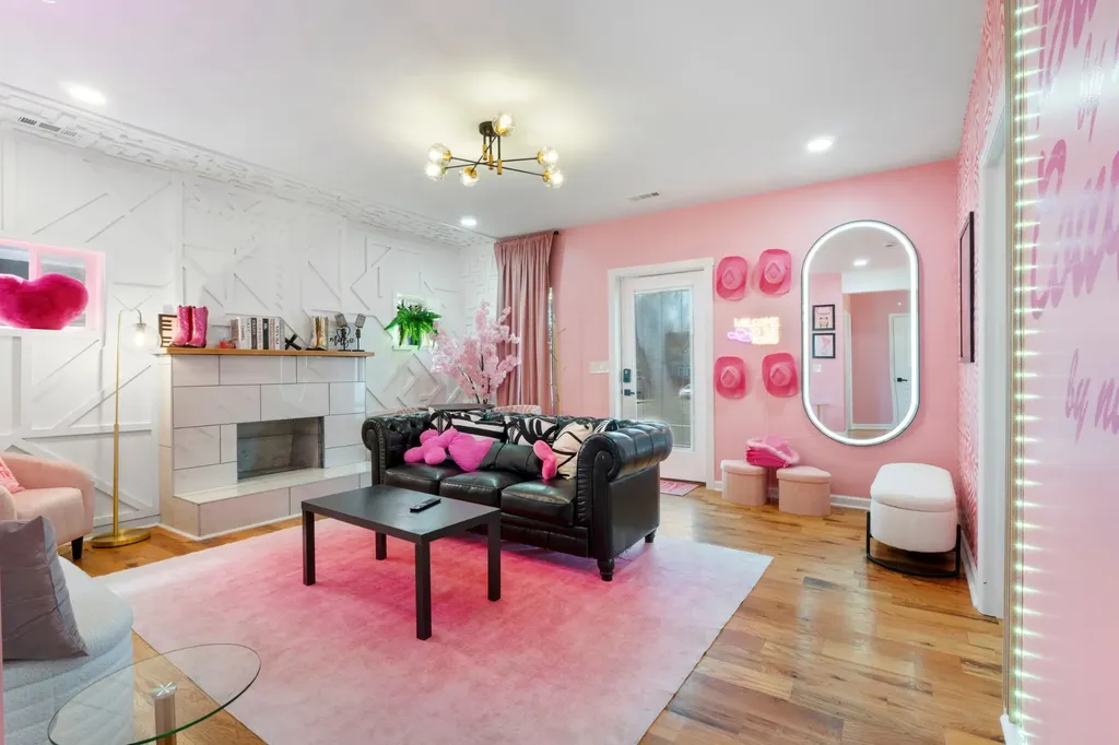 1732 16th Ave, N Nashville TN 37208