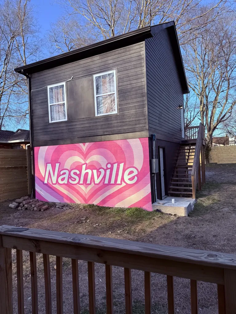 1732 16th Ave, N Nashville TN 37208