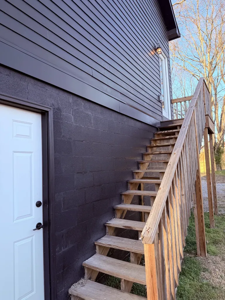 1732 16th Ave, N Nashville TN 37208