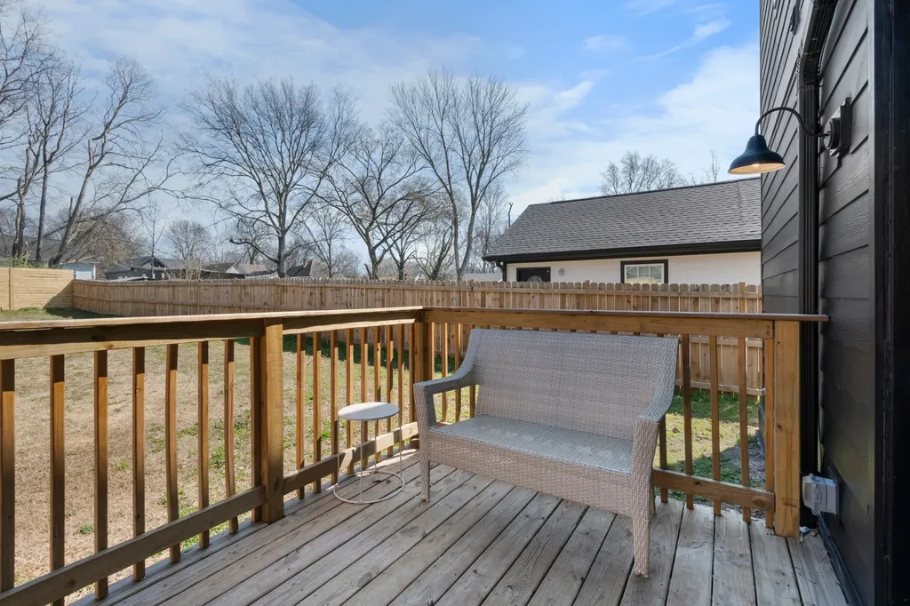 1732 16th Ave, N Nashville TN 37208