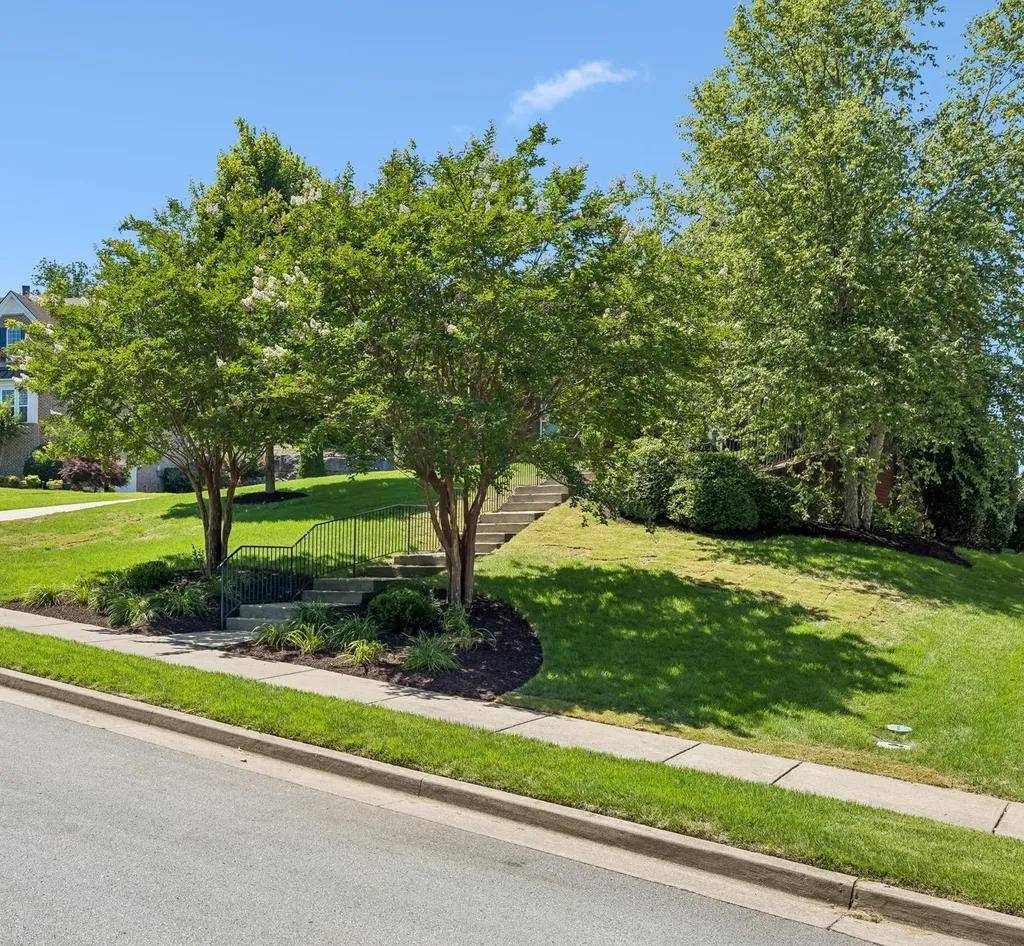 706 Pennines Circle Brentwood TN 37027