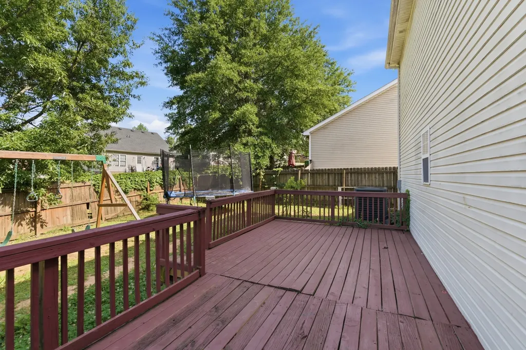 340 Sarna Drive La Vergne TN 37086