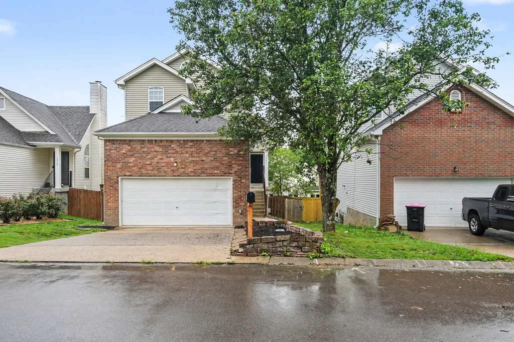 2006 Lassiter Drive Goodlettsville TN 37072