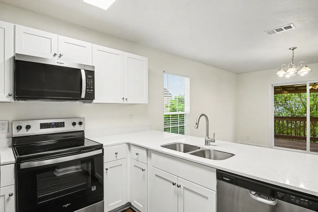 2006 Lassiter Drive Goodlettsville TN 37072