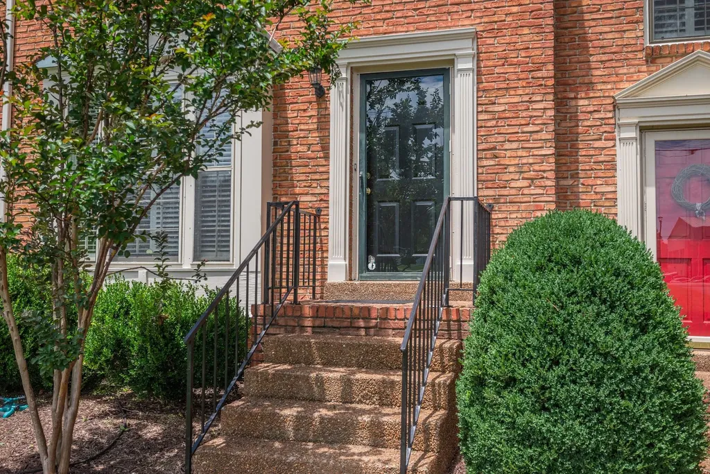 1020 Caldwell Lane Nashville TN 37204