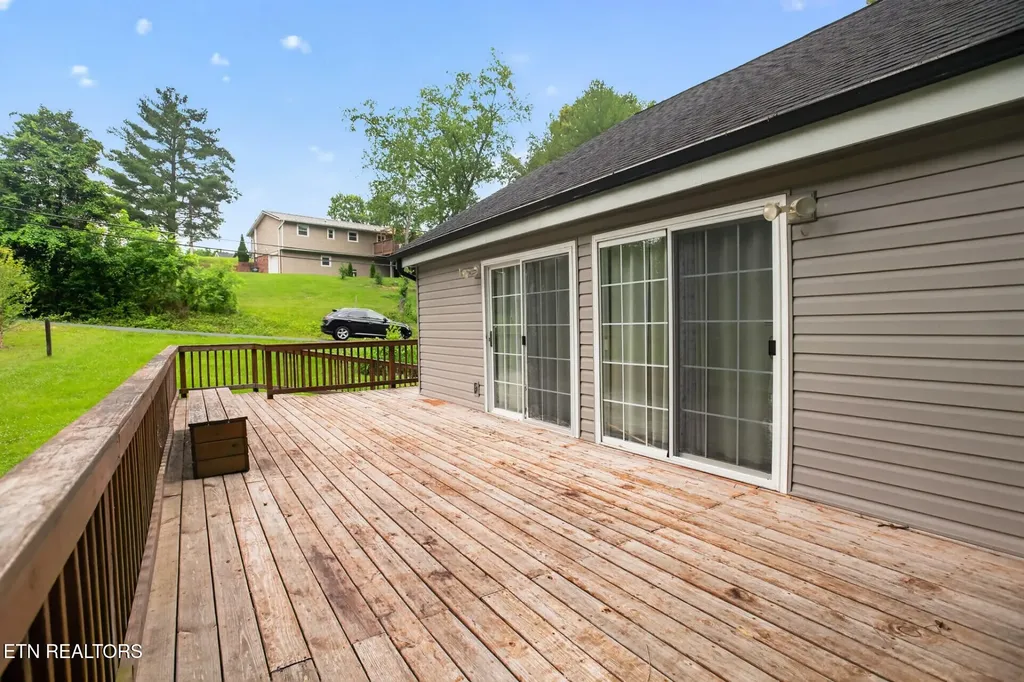 2009 Malvern Road Kingsport TN 37660