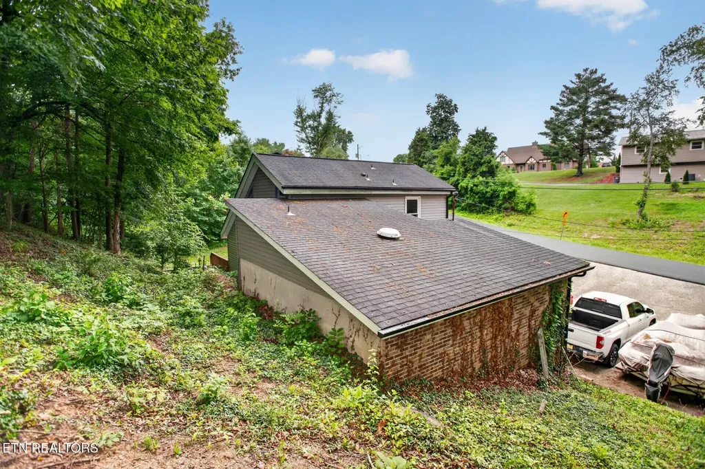 2009 Malvern Road Kingsport TN 37660