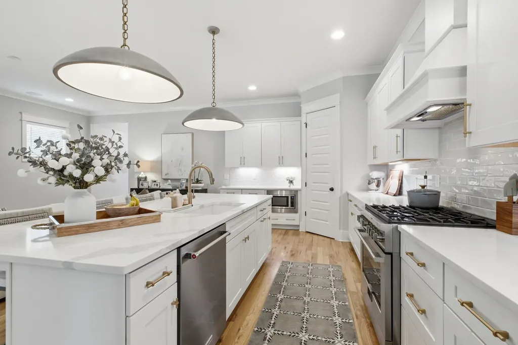 4018A Woodmont Boulevard Nashville TN 37205
