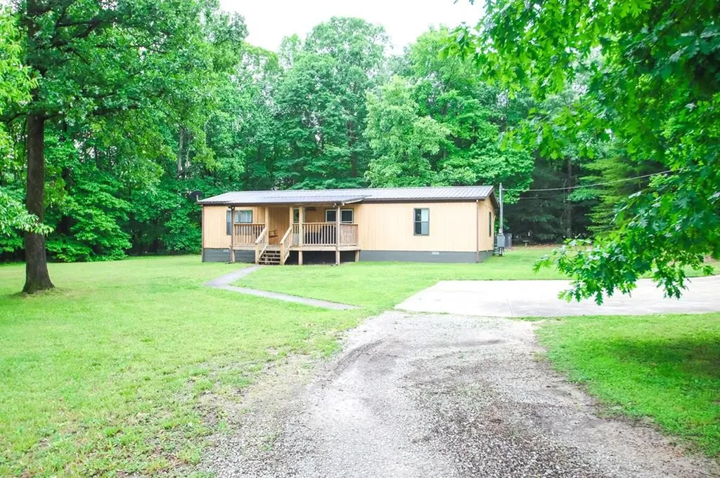 541 Toy Slatten Road Sparta TN 38583