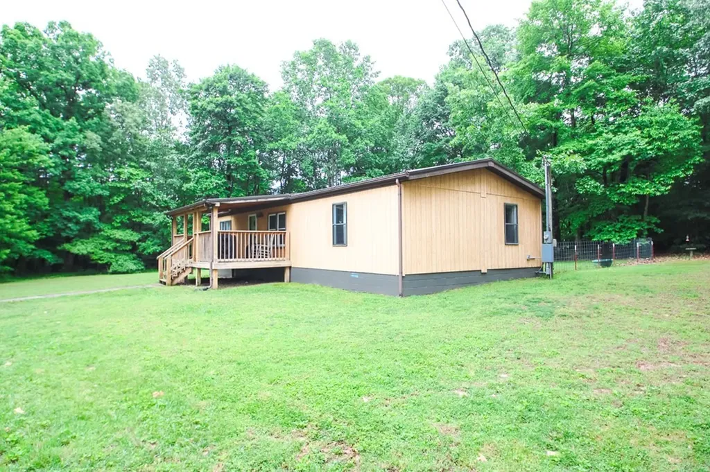 541 Toy Slatten Road Sparta TN 38583
