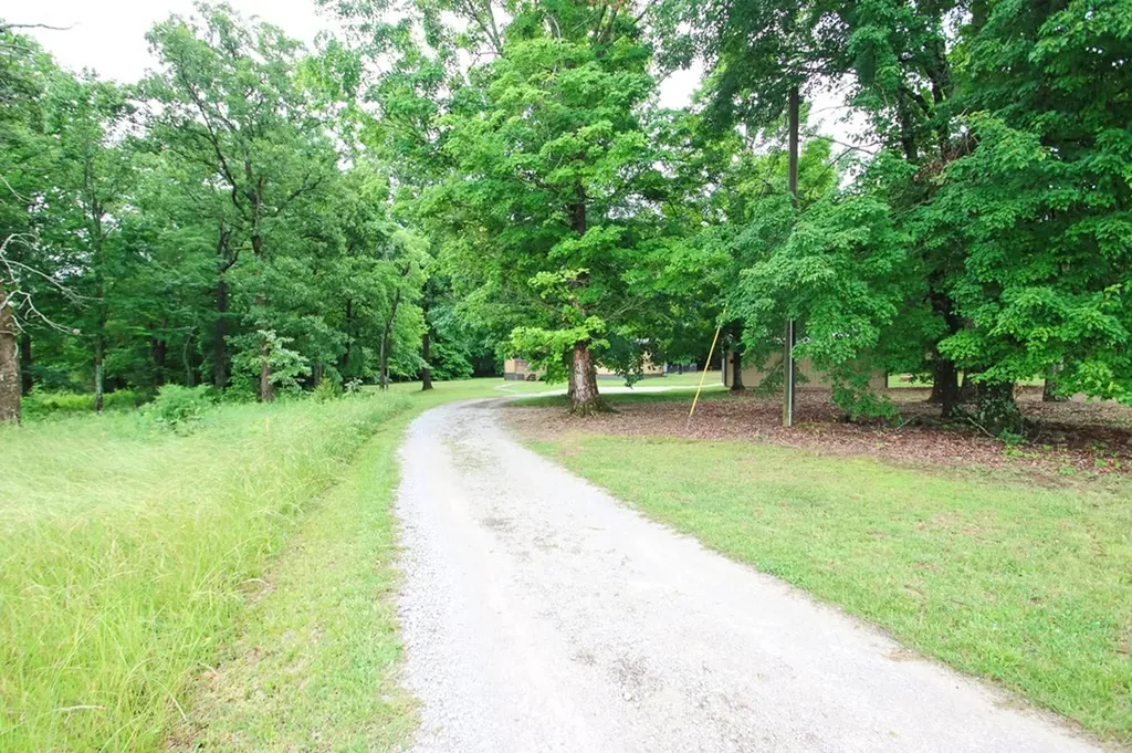 541 Toy Slatten Road Sparta TN 38583