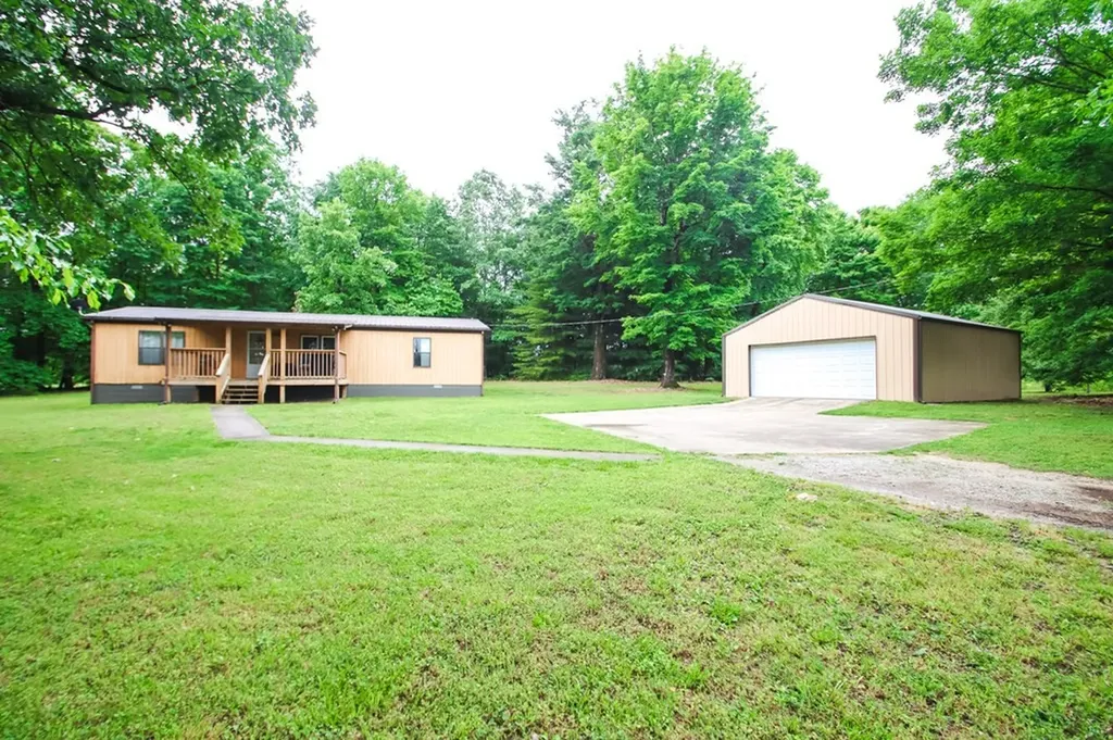 541 Toy Slatten Road Sparta TN 38583