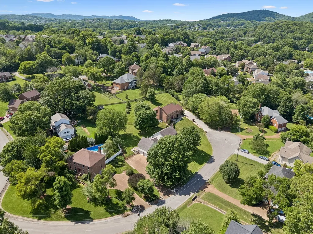 509 N Woods Court Brentwood TN 37027