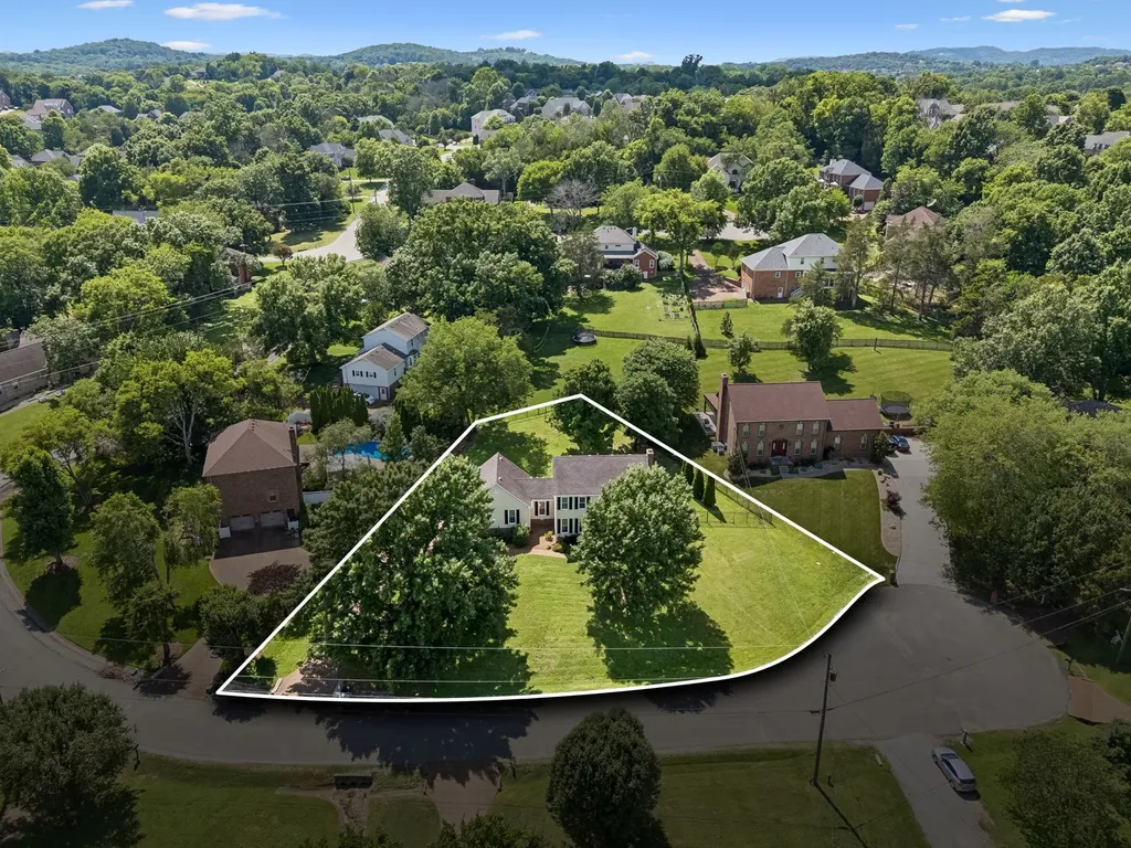 509 N Woods Court Brentwood TN 37027