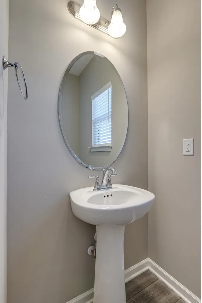2110 Oak Drive Murfreesboro TN 37128