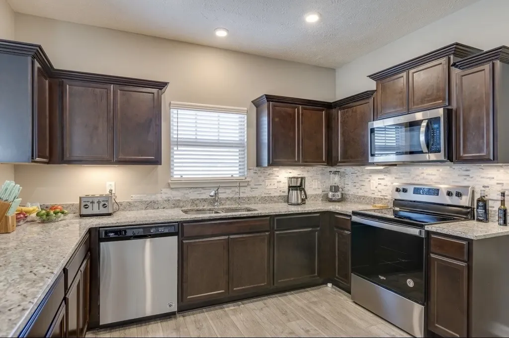 2110 Oak Drive Murfreesboro TN 37128