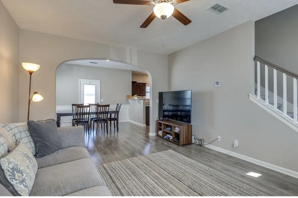 2110 Oak Drive Murfreesboro TN 37128