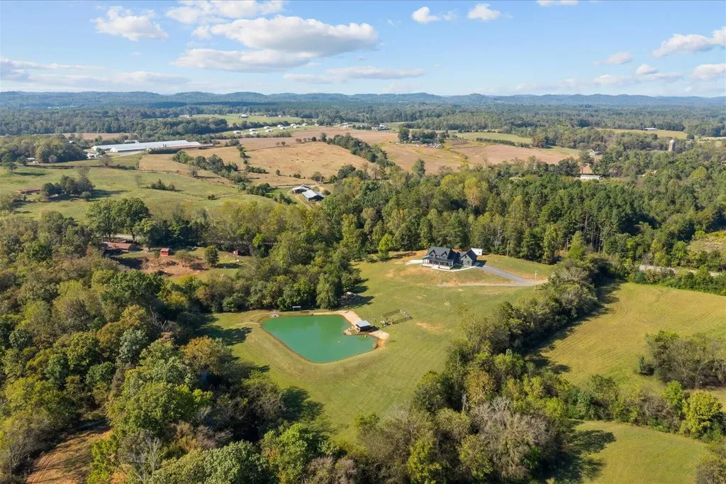 2458 Highway 163 Riceville TN 37370