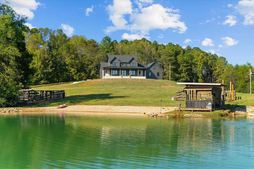 2458 Highway 163 Riceville TN 37370