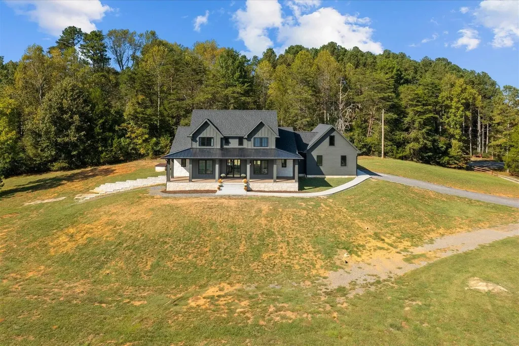 2458 Highway 163 Riceville TN 37370