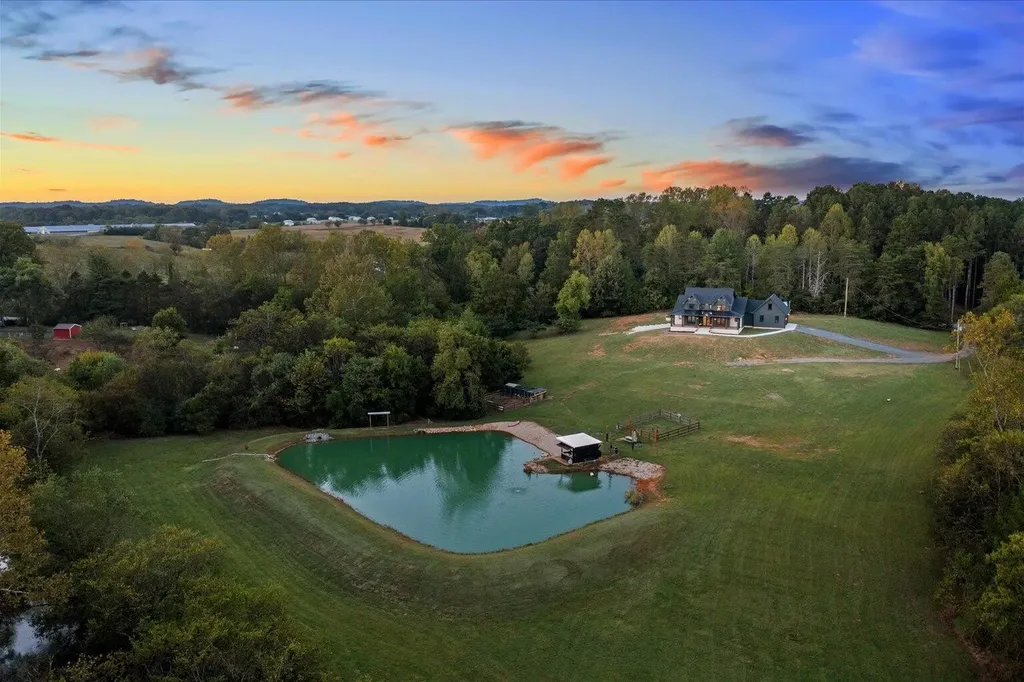 2458 Highway 163 Riceville TN 37370