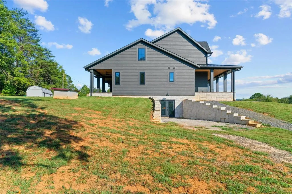 2458 Highway 163 Riceville TN 37370