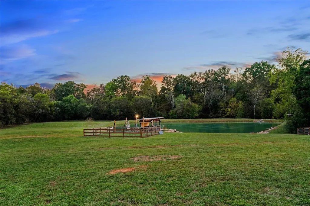 2458 Highway 163 Riceville TN 37370