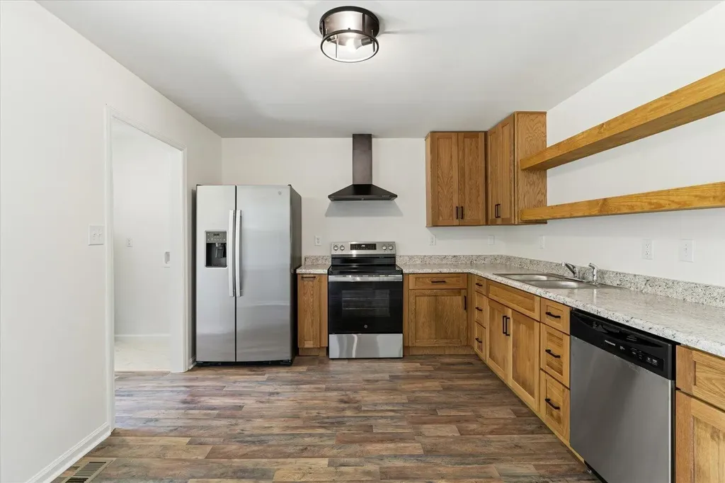 8956 Hiwassee Street, NE Charleston TN 37310