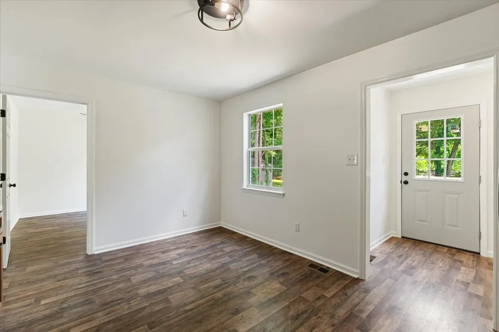 8956 Hiwassee Street, NE Charleston TN 37310