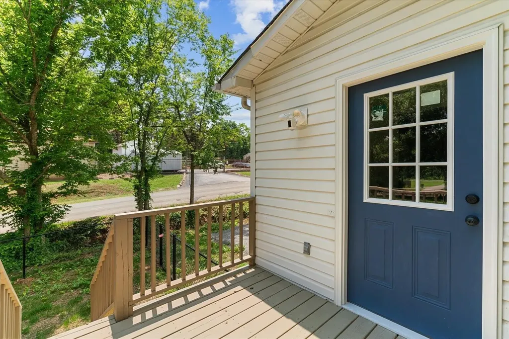 8956 Hiwassee Street, NE Charleston TN 37310