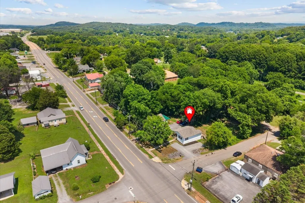 8956 Hiwassee Street, NE Charleston TN 37310