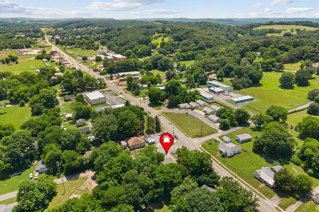8956 Hiwassee Street, NE Charleston TN 37310