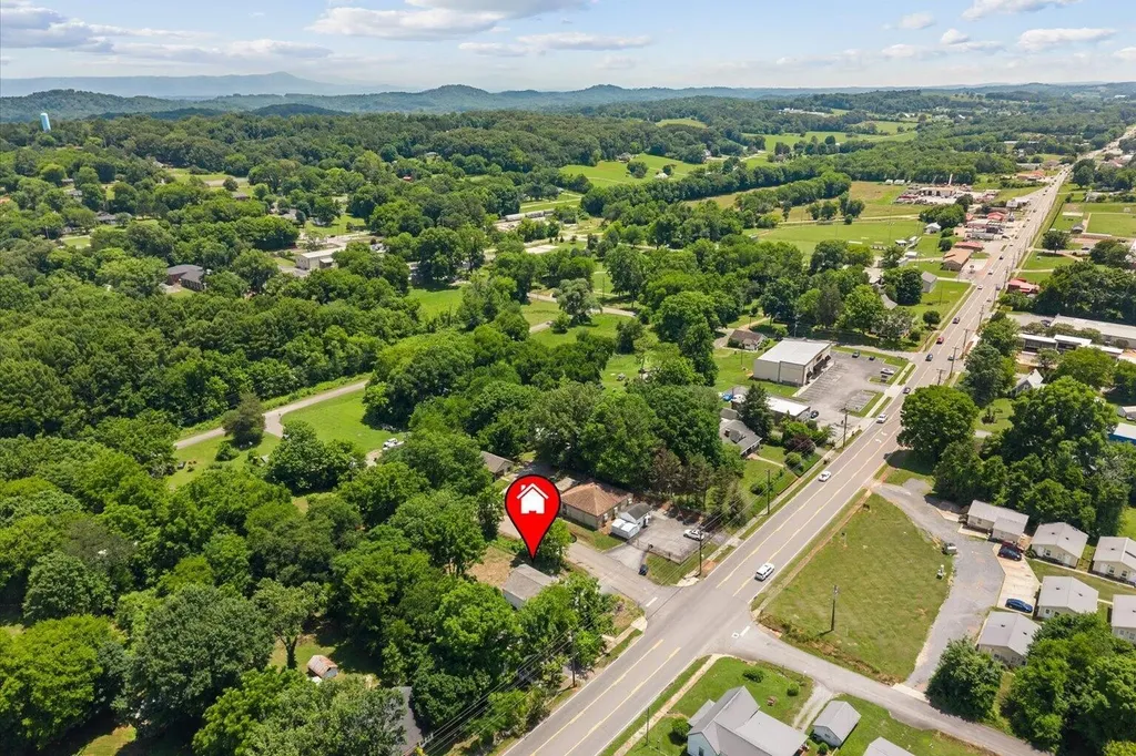 8956 Hiwassee Street, NE Charleston TN 37310