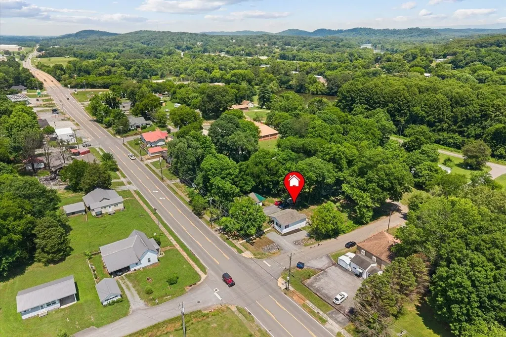 8956 Hiwassee Street, NE Charleston TN 37310
