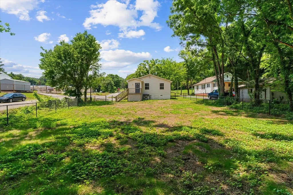 8956 Hiwassee Street, NE Charleston TN 37310