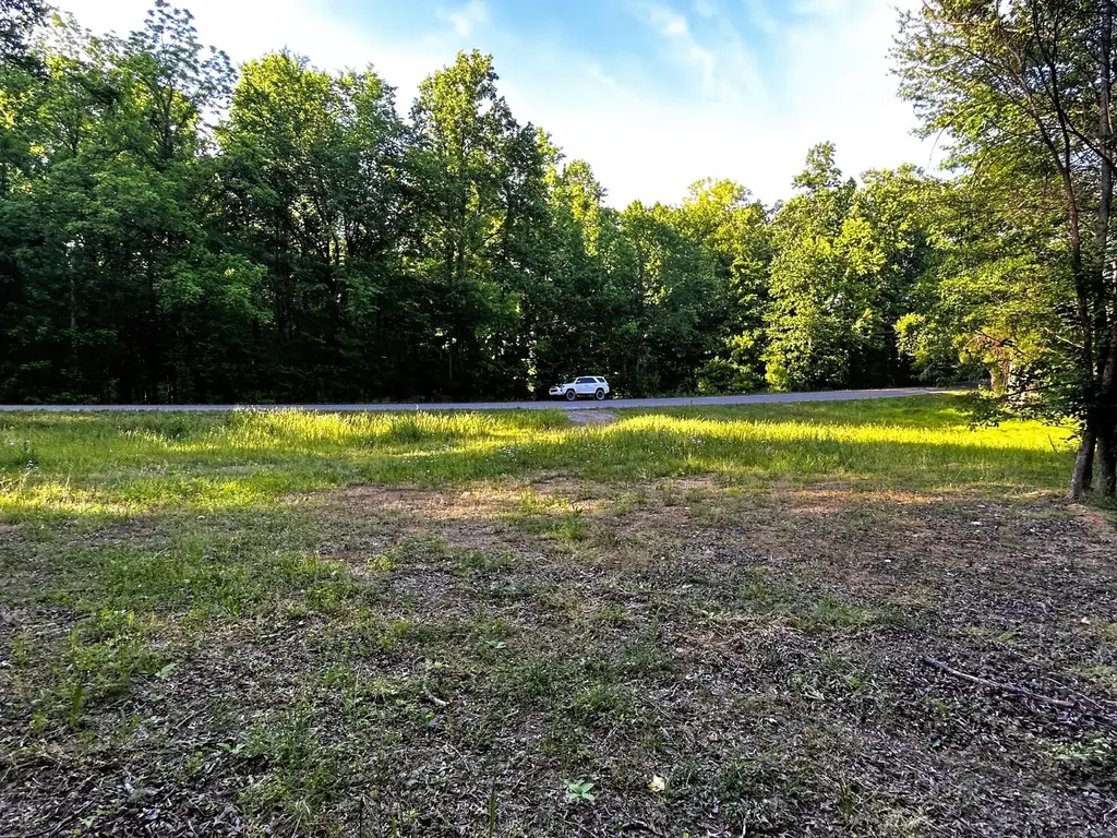 9 Pleasant Hill Road Ten Mile TN 37880