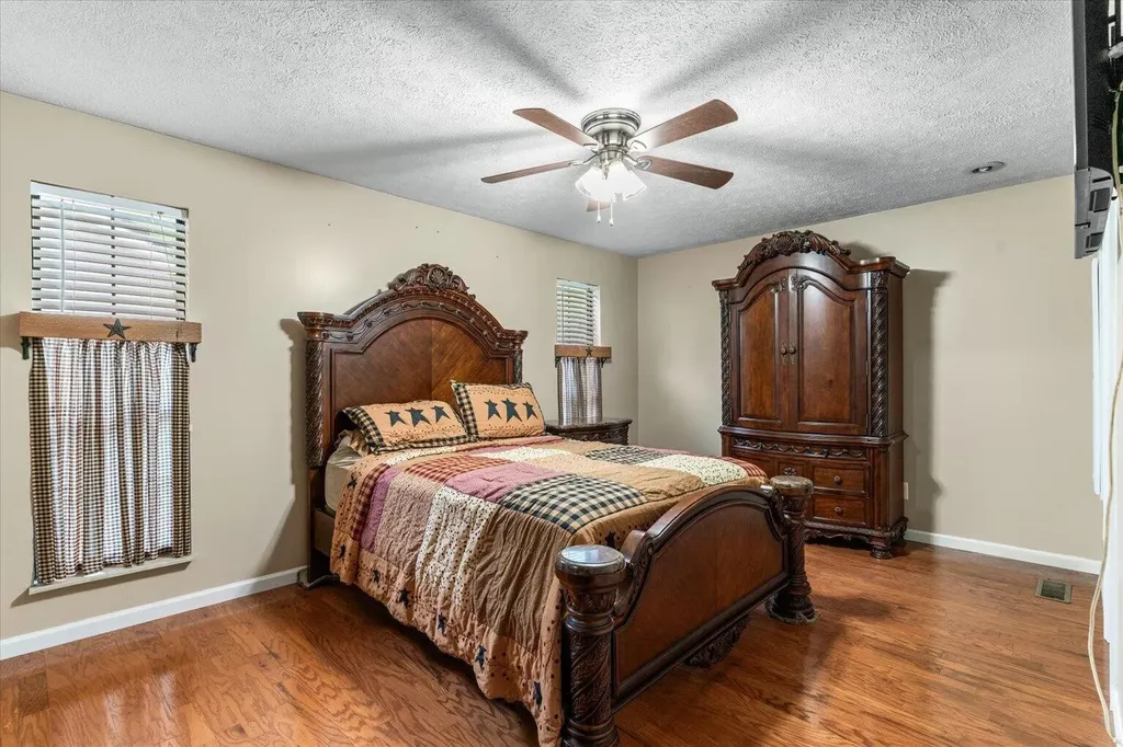 122 Nash Drive Athens TN 37303