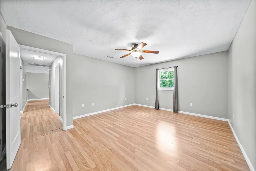 123 Morgan Loop Bumpus Mills TN 37028