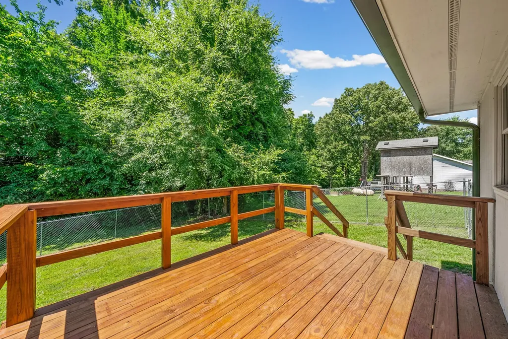 123 Morgan Loop Bumpus Mills TN 37028