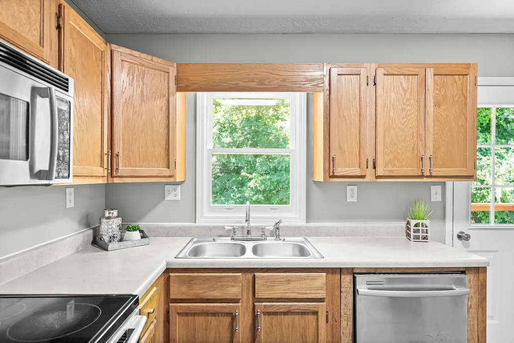123 Morgan Loop Bumpus Mills TN 37028