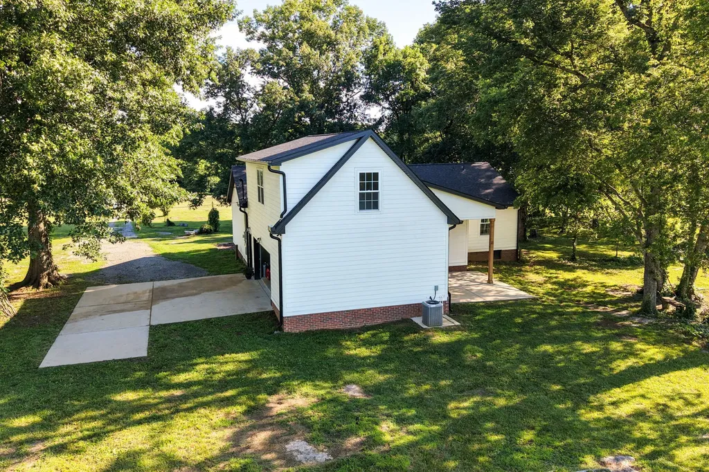 1510 Wade Brown Road Lewisburg TN 37091