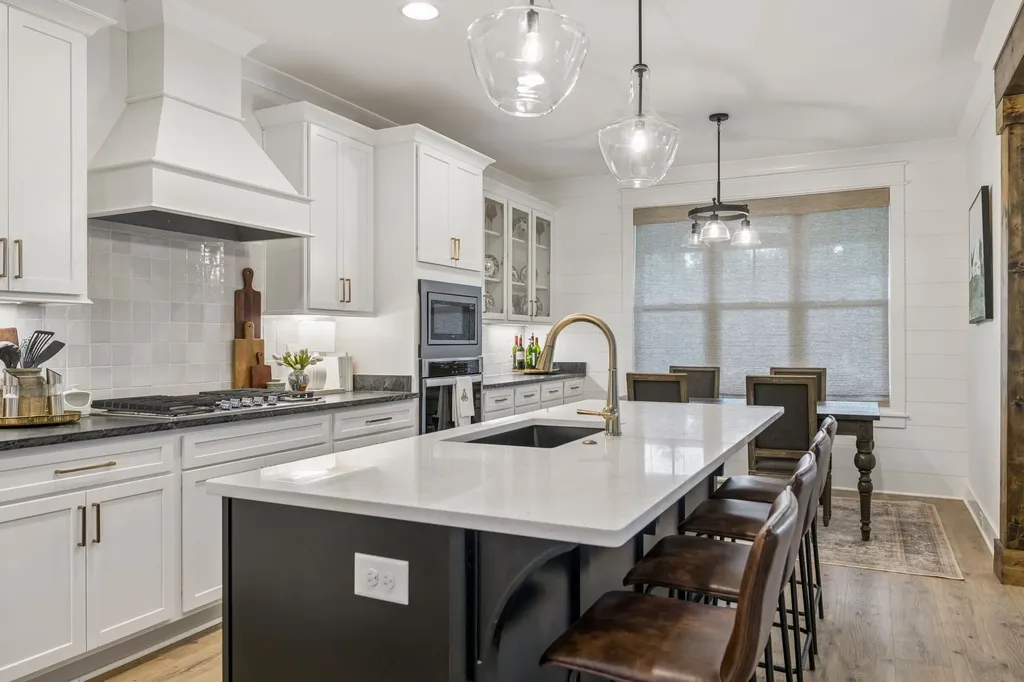 1827 Rhonda Drive Christiana TN 37037